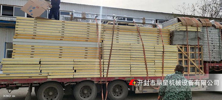 麗星機(jī)械發(fā)貨兩套設(shè)備，裝車現(xiàn)場(chǎng)圖片